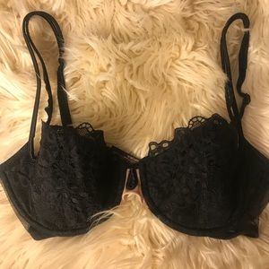 Victoria’s Secret sexy balconet bra 32 D